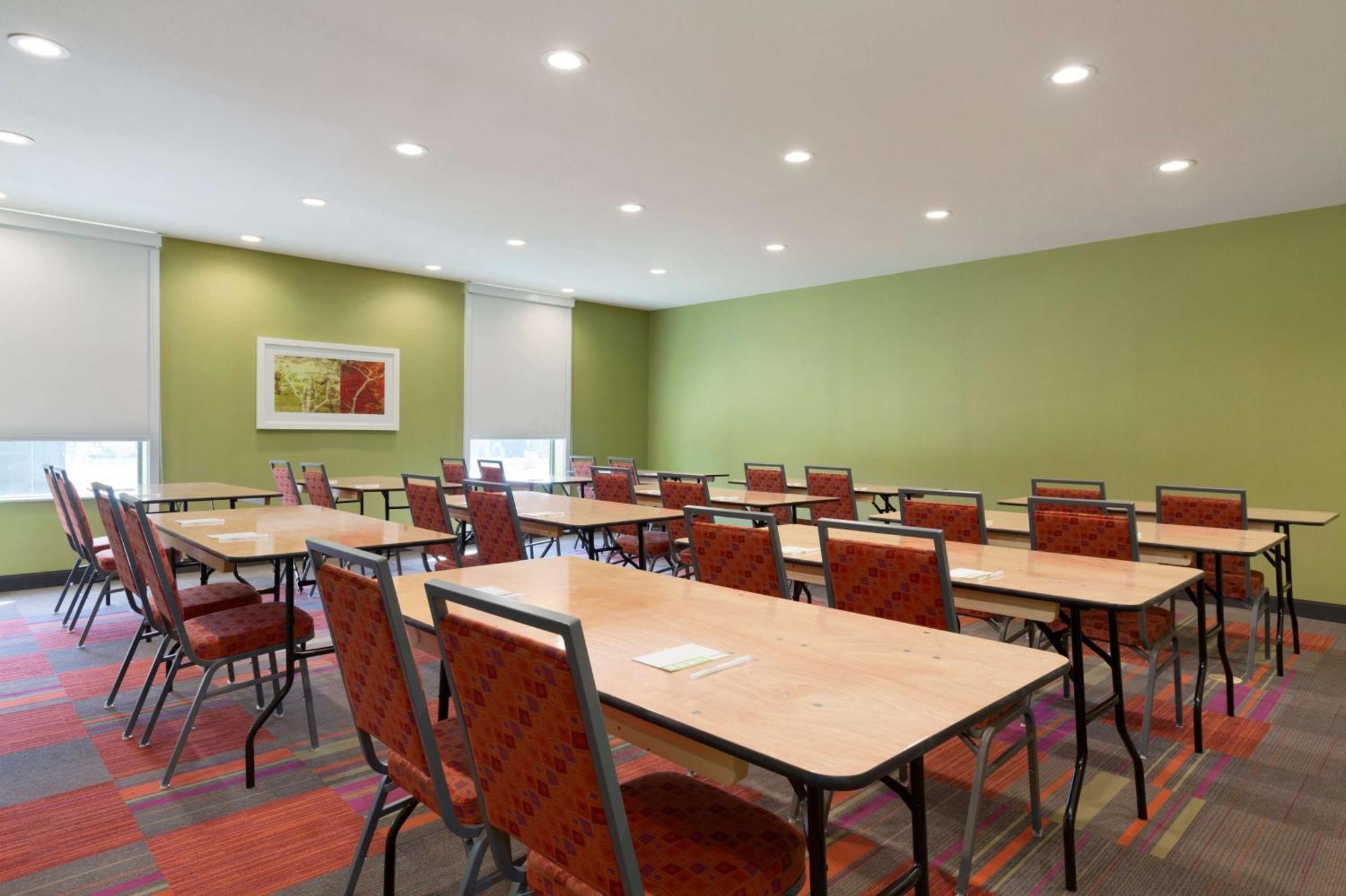 Home2 Suites By Hilton Oklahoma City Quail Springs Exterior photo